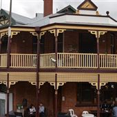 Mundaring Weir Hotel