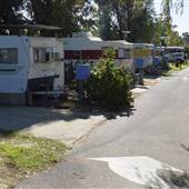Champion Lakes, Lakeview Tce Caravan Park