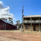 Jitarning Hostel