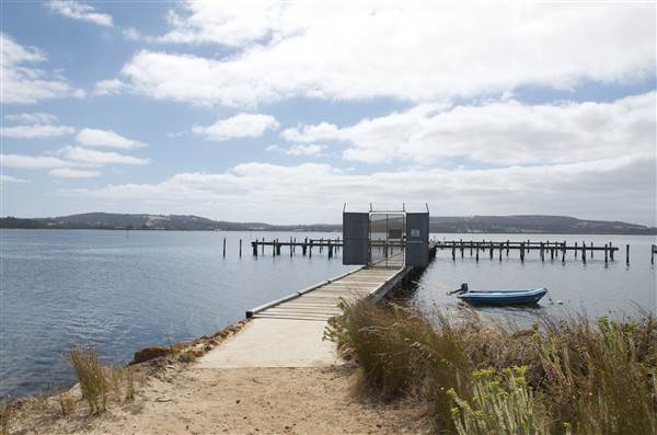 Lower Kalgan Bridge and River (12/03/2015)