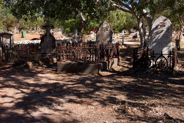 Broome - Cemetery (19/03/2015)