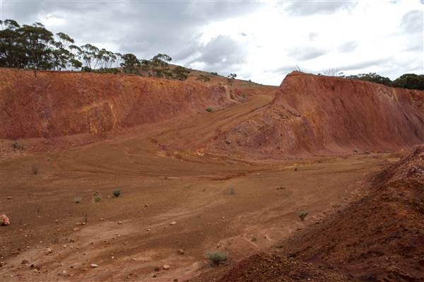 Ora Banda - Mine Pit (24/03/2015)