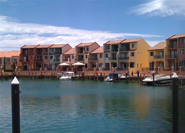 Mandurah - Bouvard Island, Mandurah Canals (30/05/2016 - Credits: Tim Burns)