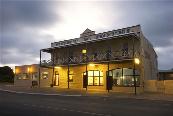 Hopetoun (1/01/2013 - Credits: Tourism Western Australia)