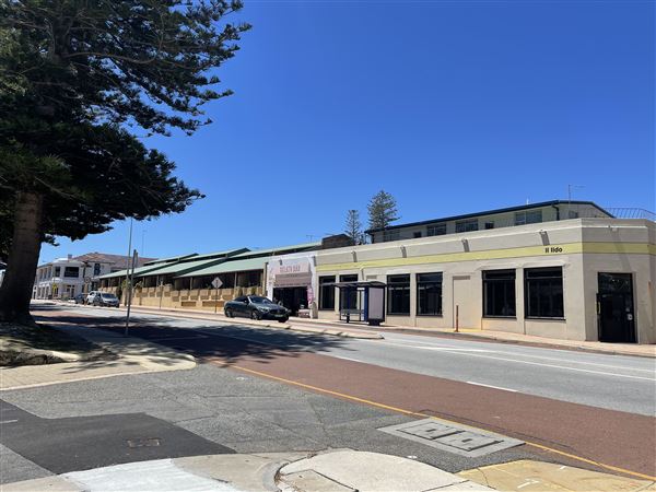 Cottesloe Streets (29/11/2022 - Credits: Crystal Munitich McCallum)