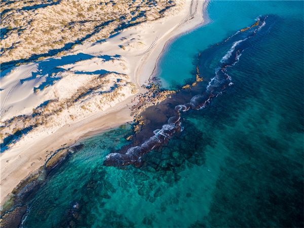 Coral Bay Beach (13/04/2023 - Credits: Tourism Western Australia)