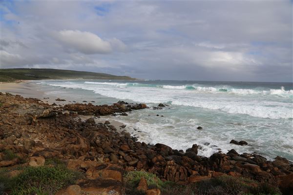 Yallingup - Torpedo Rock (6/06/2023 - Credits: Aidan O'Bryan)