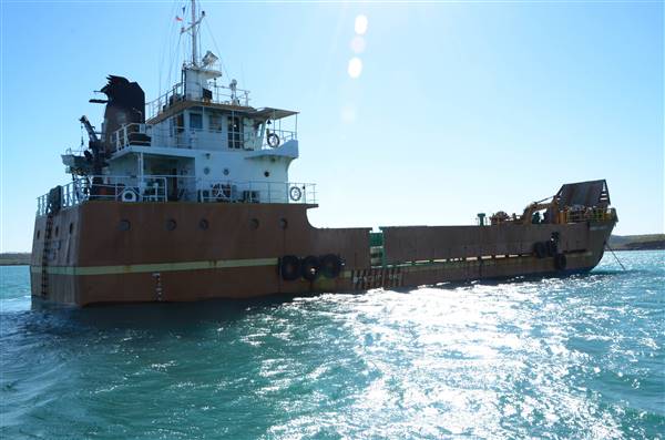 Derby - Barge (22/09/2016 - Credits: Chris Veerhuis)