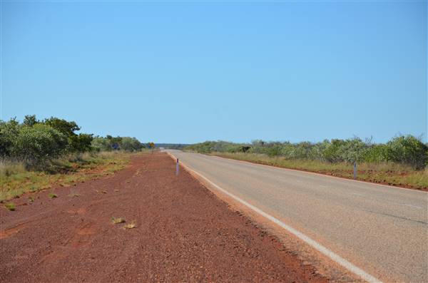 Port Hedland - Road heading north (29/09/2016 - Credits: Chris Veerhuis)