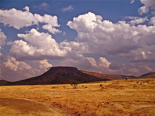 El Questro - Cockburn Range, Kimberley - Karunjie Track, near Digger's Rest Stn. (19/07/2017 - Credits: Giancarlo Mazzella)