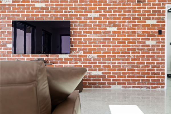 Industrial House (2/12/2020 - Credits: Crib)