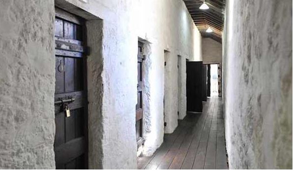 Busselton - The Courthouse in the Busselton ArtGeo Cultural Precinct lock-up built by Henry Yelverton (of Busselton jetty fame) in 1861 is a cold, dismal corridor of gaol cells where prisoners charged for crimes like petty theft, vagrancy, wife beating or drunk and disorderly conduct were confined. Magistrates presided over court proceedings, so no capital offences were heard in Busselton and sentences were usually short. But the cell with bars and shackles evokes an era when Aboriginal people were subjected to particularly harsh conditions. (1/09/2020)