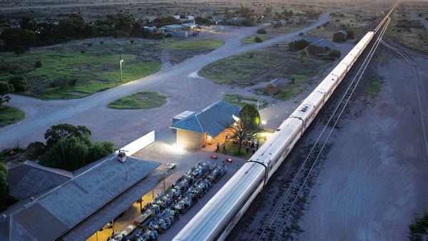 Great Southern Rail -  Indian Pacific Train (12/10/2022 - Credits: Tourism Western Australia)