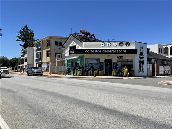Cottesloe Streets (29/11/2022 - Credits: Crystal Munitich McCallum)