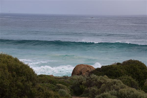 Yallingup - Torpedo Rock (6/06/2023 - Credits: Aidan O'Bryan)