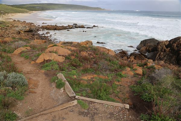 Yallingup - Torpedo Rock (6/06/2023 - Credits: Aidan O'Bryan)