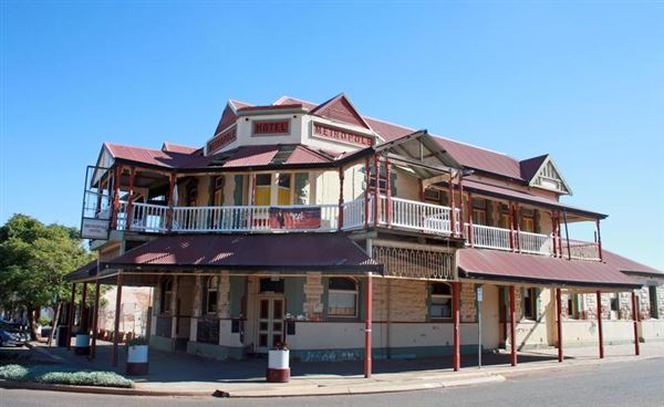 Kalgoorlie-Boulder - Metropole  Pub (29/10/2024 - Credits: Various)