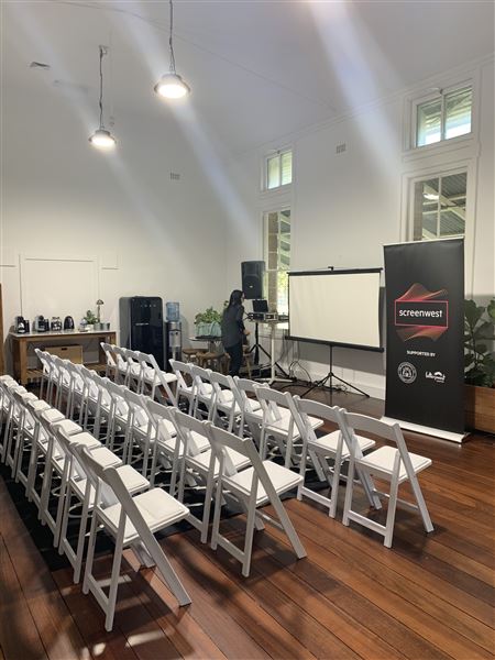 Sunset Studios (12/02/2020)