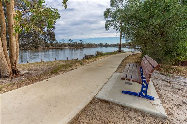 Barragup, Furnissdale and North Yunderup - Furnissdale foreshore adjacent to Serpentine River (7/06/2020)