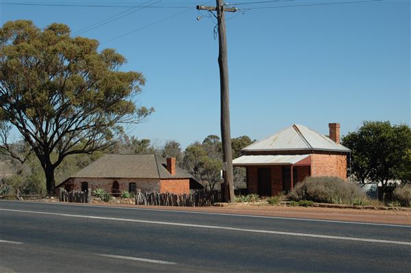 Arthur River - Historical Buildings - Arthur River Heritage Buildings - small post office on the right hand side and inn kitchen on left (9/01/2020 - Credits: Kerryn Chia)