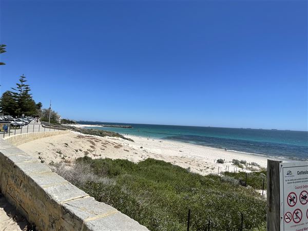 Cottesloe Beach (29/11/2022 - Credits: Crystal Munitich McCallum)