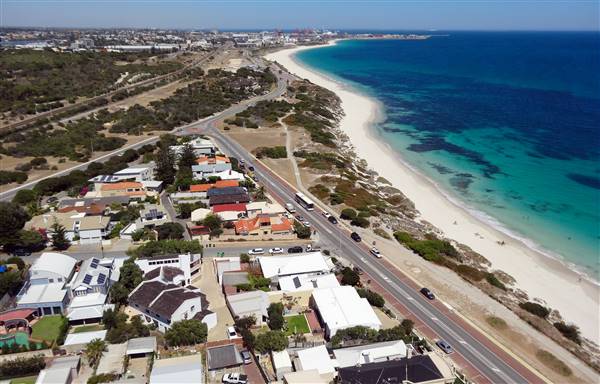 Cottesloe Streets (30/09/2015 - Credits: Helicam Aerial Imaging)