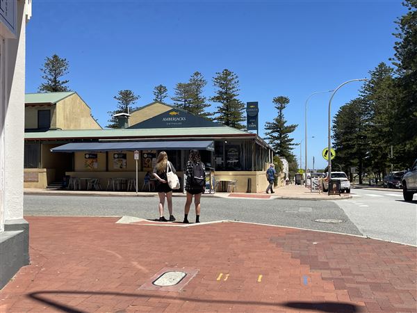 Cottesloe Streets (29/11/2022 - Credits: Crystal Munitich McCallum)