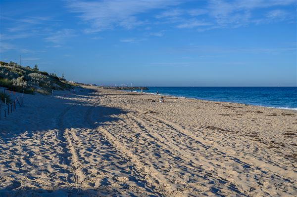 Floreat Beach (3/06/2025 - Credits: Xander Kabat)