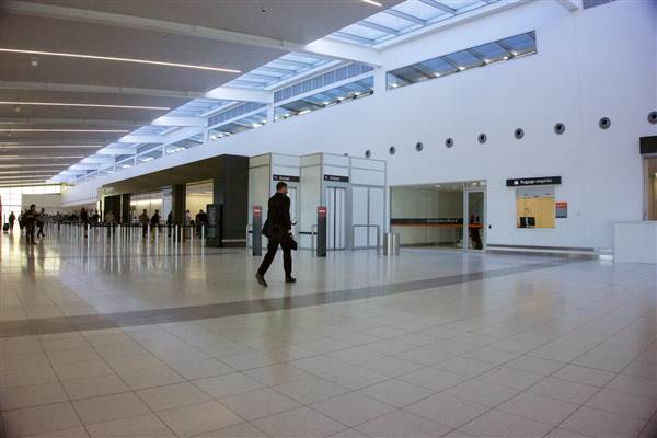 Perth Airport -T1 International Terminal (24/03/2015)