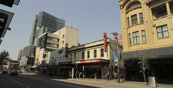 Perth - William Street (29/09/2015)