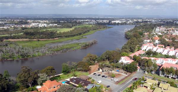 Maylands Swan River Precinct (1/10/2015 - Credits: Helicam Aerial Imaging)