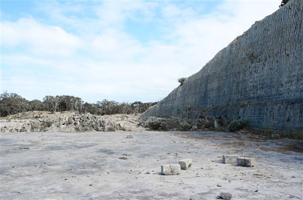 Road Stone Quarry (2/11/2016 - Credits: Chris Veerhuis)