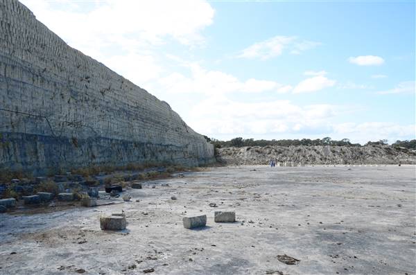 Road Stone Quarry (2/11/2016 - Credits: Chris Veerhuis)