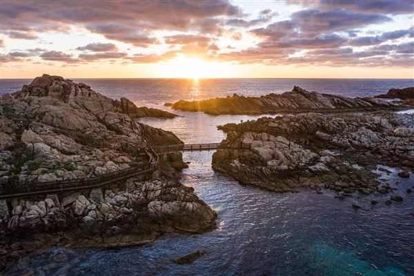Yallingup - Canal Rocks (6/09/2019 - Credits: Tourism Western Australia)