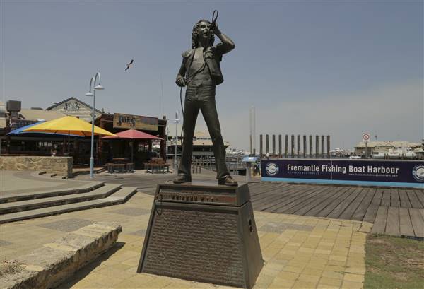 Fremantle - Bon Scott statue (21/08/2015 - Credits: Denson Baker)