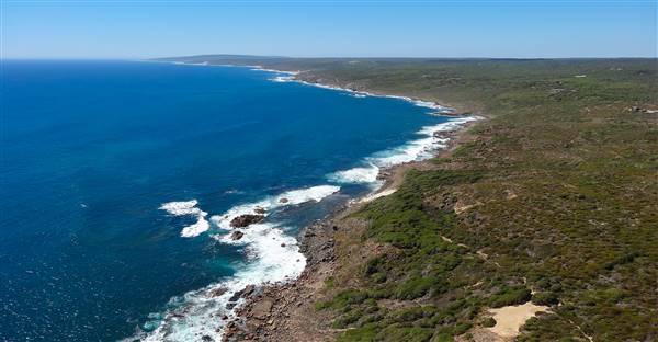 Gracetown (30/09/2015 - Credits: Helicam Aerial Imaging)