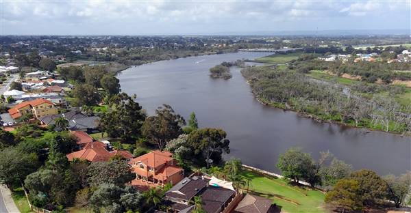 Maylands Swan River Precinct (1/10/2015 - Credits: Helicam Aerial Imaging)