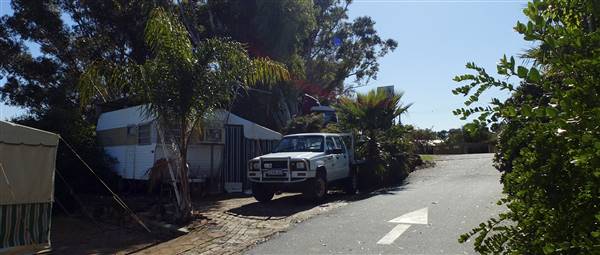 Champion Lakes, Lakeview Tce Caravan Park (12/06/2017 - Credits: Denson Baker)