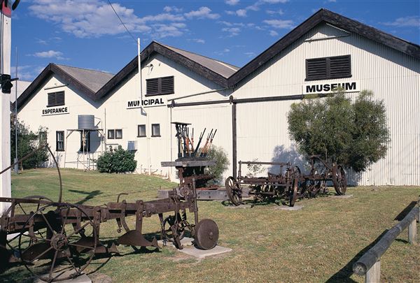 Esperance - Exterior view of the Esperance Municipal Museum (14/11/2020 - Credits: Tourism Western Australia)