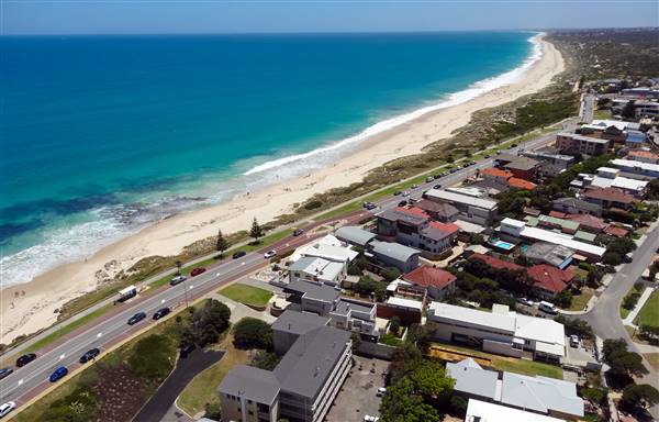 Cottesloe Streets (30/09/2015 - Credits: Helicam Aerial Imaging)