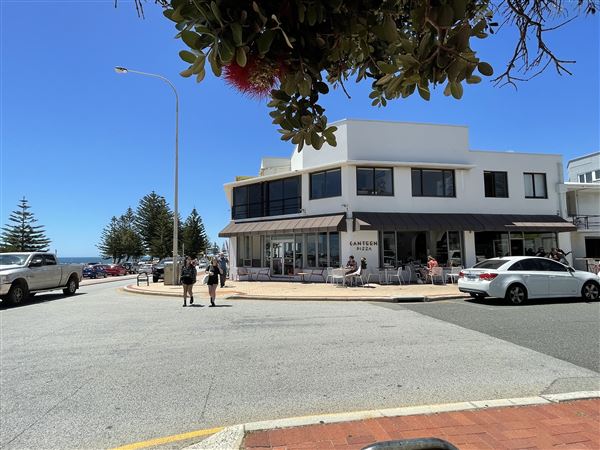 Cottesloe Streets (29/11/2022 - Credits: Crystal Munitich McCallum)