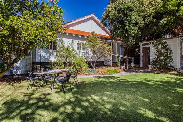 Curtin Family Home (6/05/2015 - Credits: The National Trust of Australia)