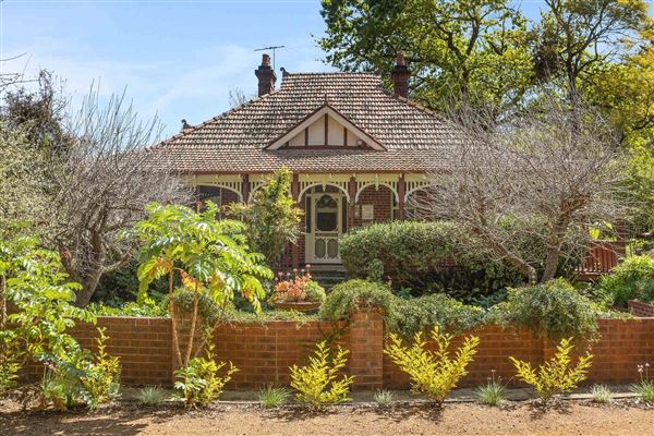 Fawkes House Country Retreat (25/11/2024)