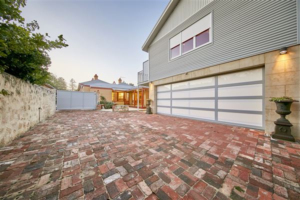 25 Suffolk Street (7/06/2019 - Credits: CY Realty)