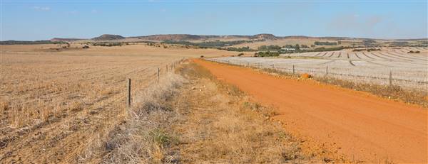 Chapman Valley - Chapman Rd. (3/05/2017 - Credits: Chris Veerhuis)