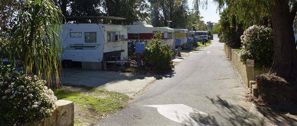 Champion Lakes, Lakeview Tce Caravan Park (12/06/2017 - Credits: Denson Baker)