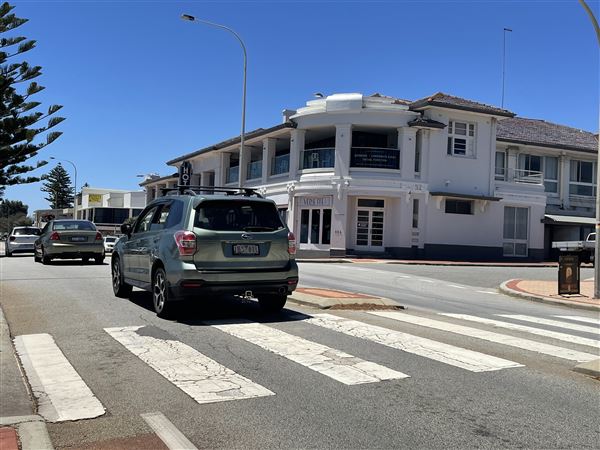 Cottesloe Streets (29/11/2022 - Credits: Crystal Munitich McCallum)
