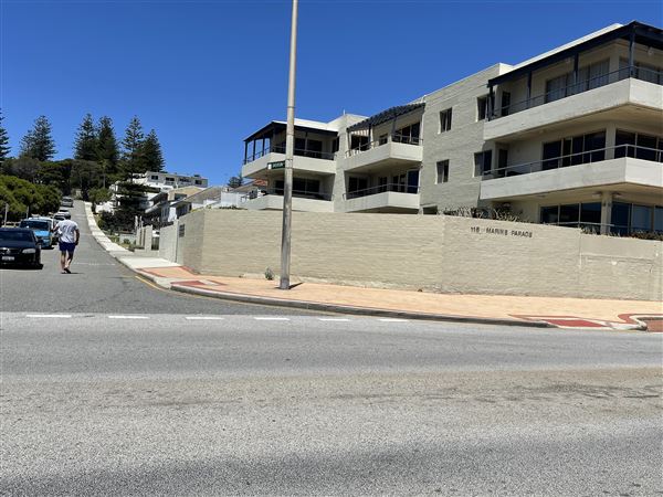 Cottesloe Streets (29/11/2022 - Credits: Crystal Munitich McCallum)