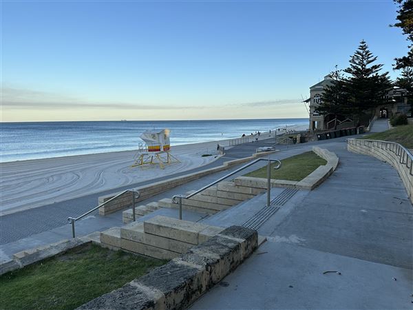 Cottesloe Beach - Cottesloe Beach in the Morning (7/12/2022 - Credits: Crystal Munitich McCallum)