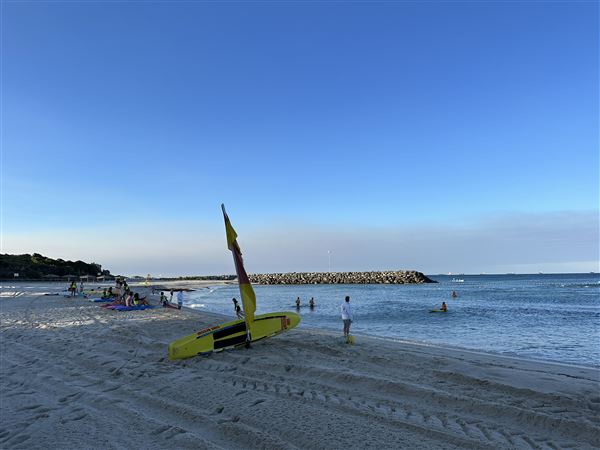 Cottesloe Beach - Cottesloe Beach in the Morning (7/12/2022 - Credits: Crystal Munitich McCallum)